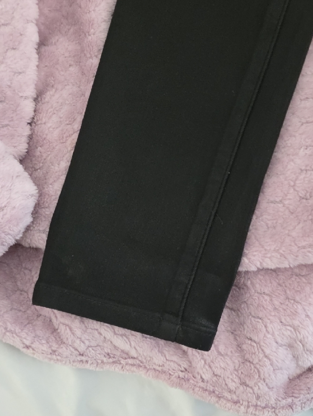 Good American Black Skinny Jeans - Picture 6 of 7